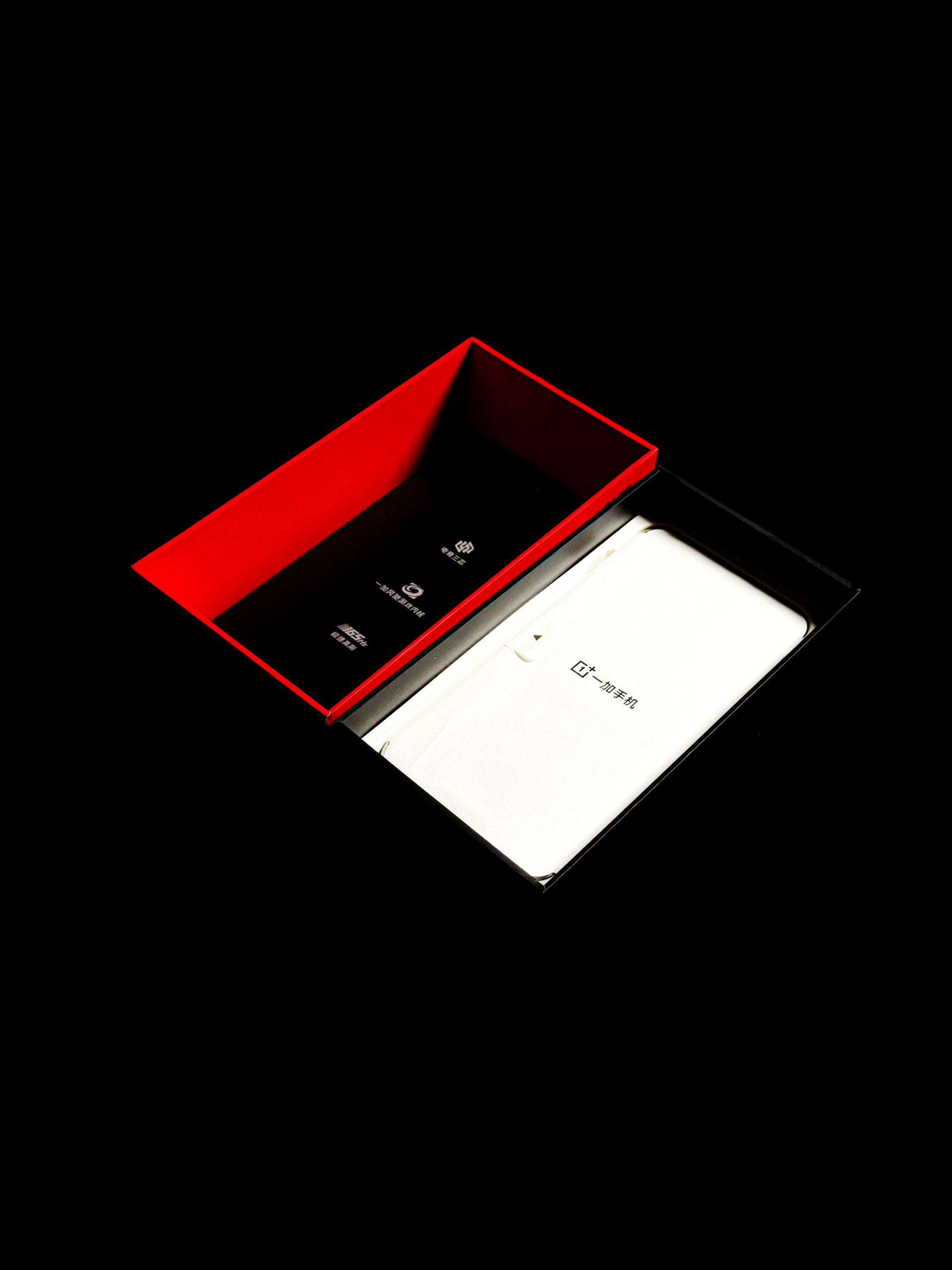 OnePlus 15 - Image 3